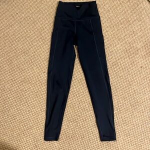 Size XS Navy Blue Aerie Leggings. Worn once and still perfect condition.